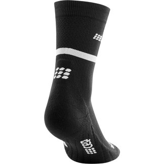 The Run Mid Cut V4 Socken Damen schwarz