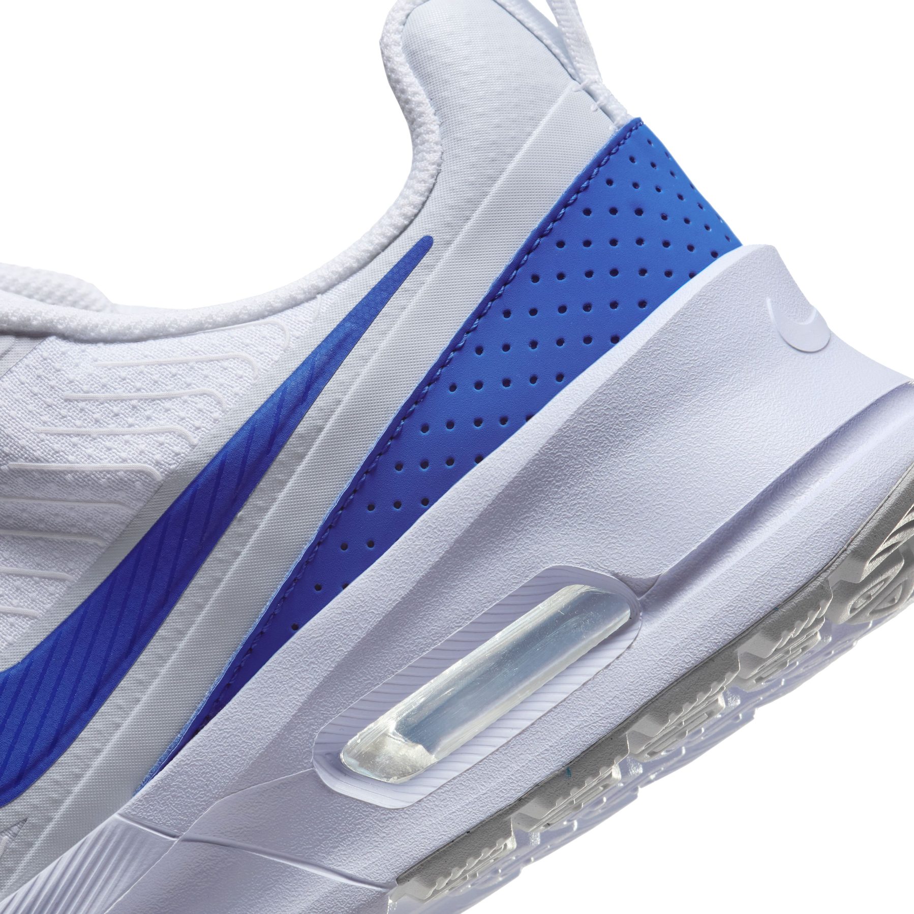 Nike Air Max Nuaxis Sneaker Men white at Sport Bittl Shop