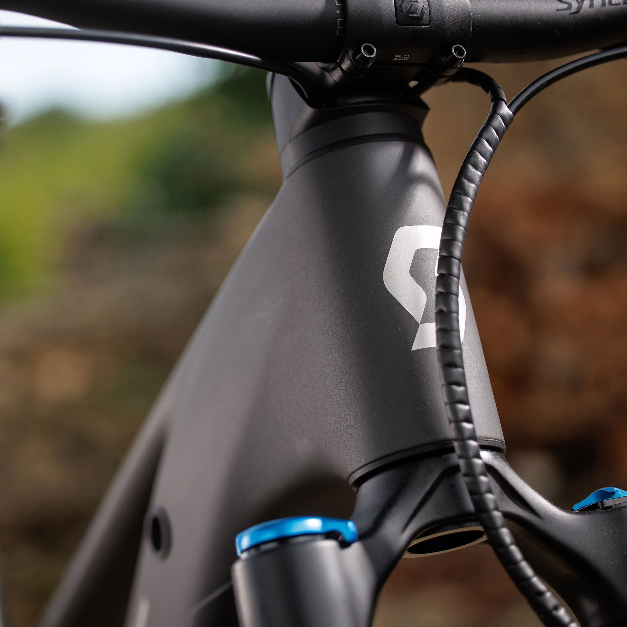 Patron 900 Carbon E-MTB Fully carbon black