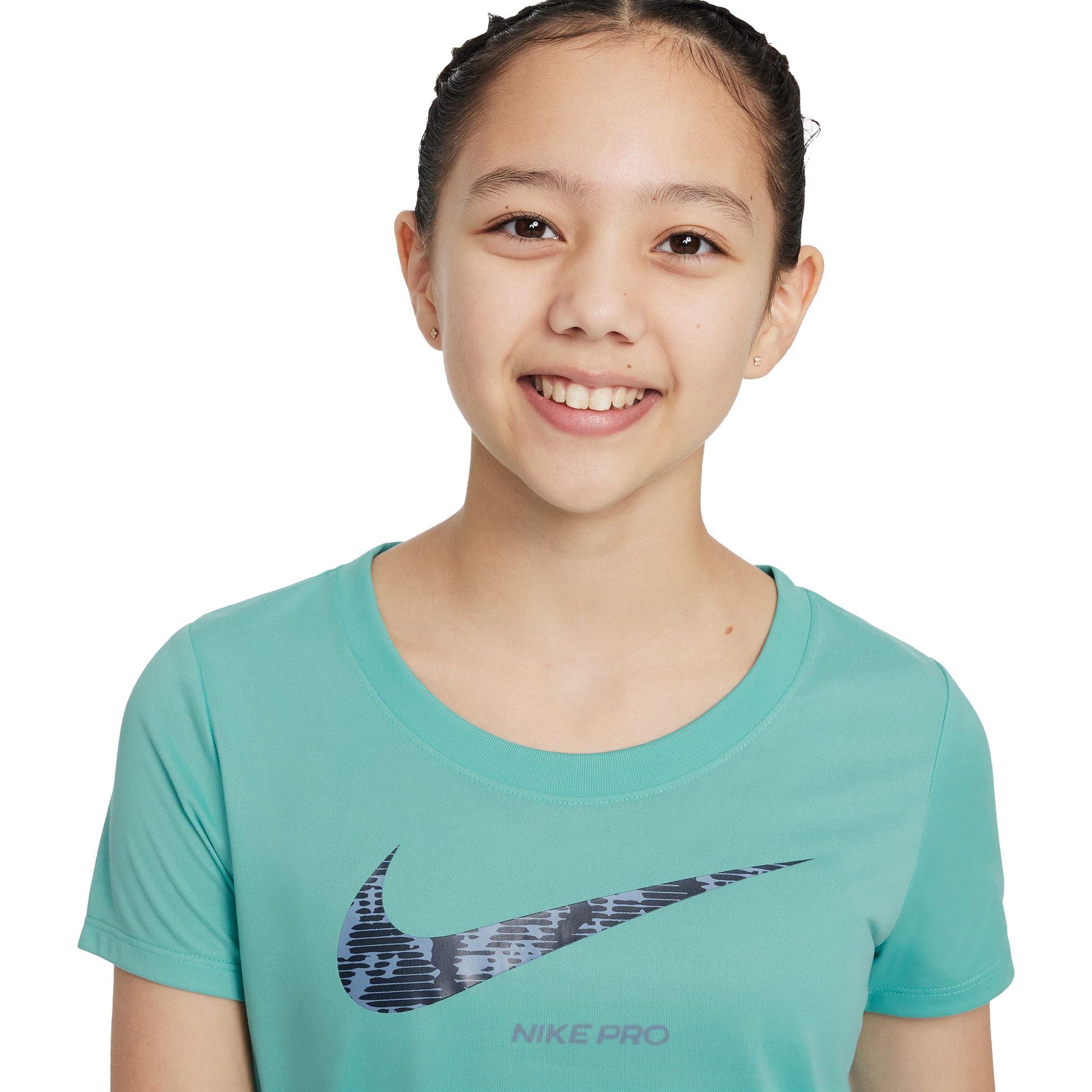 Nike Sportswear Dri Fit T Shirt Girls green frost at Sport Bittl Shop